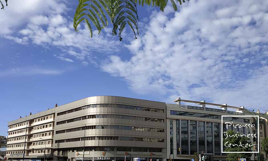 Attijariwafa Banki Uburayi, Chaabi Banki, Sabadell Banki, CajaSur Banki, Zurich Ubwishingizi, Norwegian, Aliseda Umutungo Utimukanwa, CBRE Group, Metrovacesa, Preventiva Ubwishingizi, Targobank, SegurCaixa, El Sanse Abajyanama, FEX & Co., Januse Abajyanama Abajyanama, Carrera Abanyamategeko, Orgoa, Techpro IT & Ibisubizo bya software, SION Impamyabumenyi, Mikey Imitungo