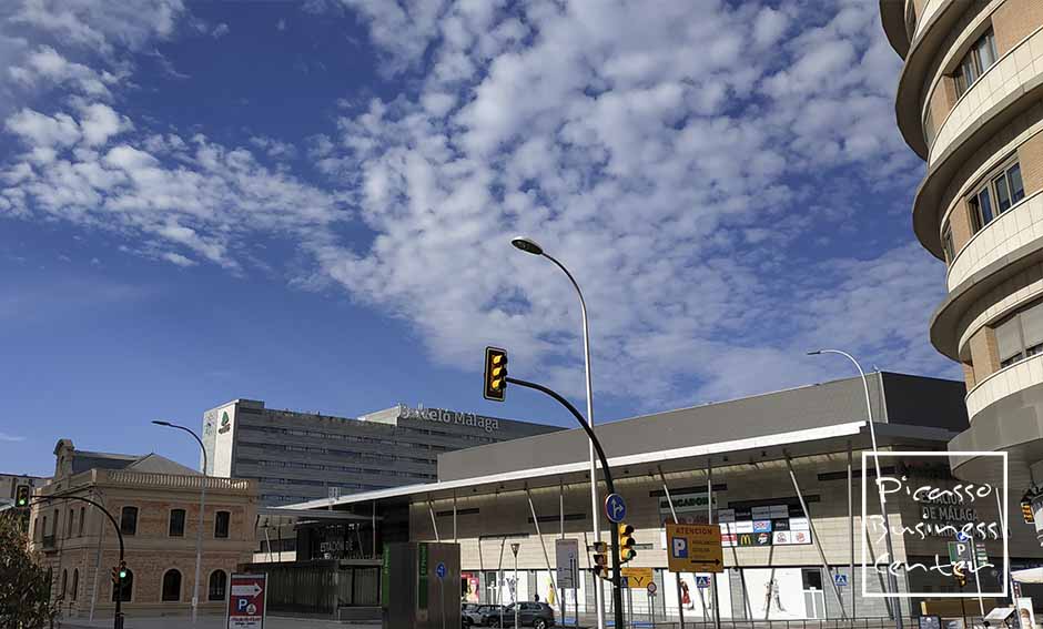 Barcelo Malaga Hoteri, AVE gariyamoshi, Ibiro by'iposita